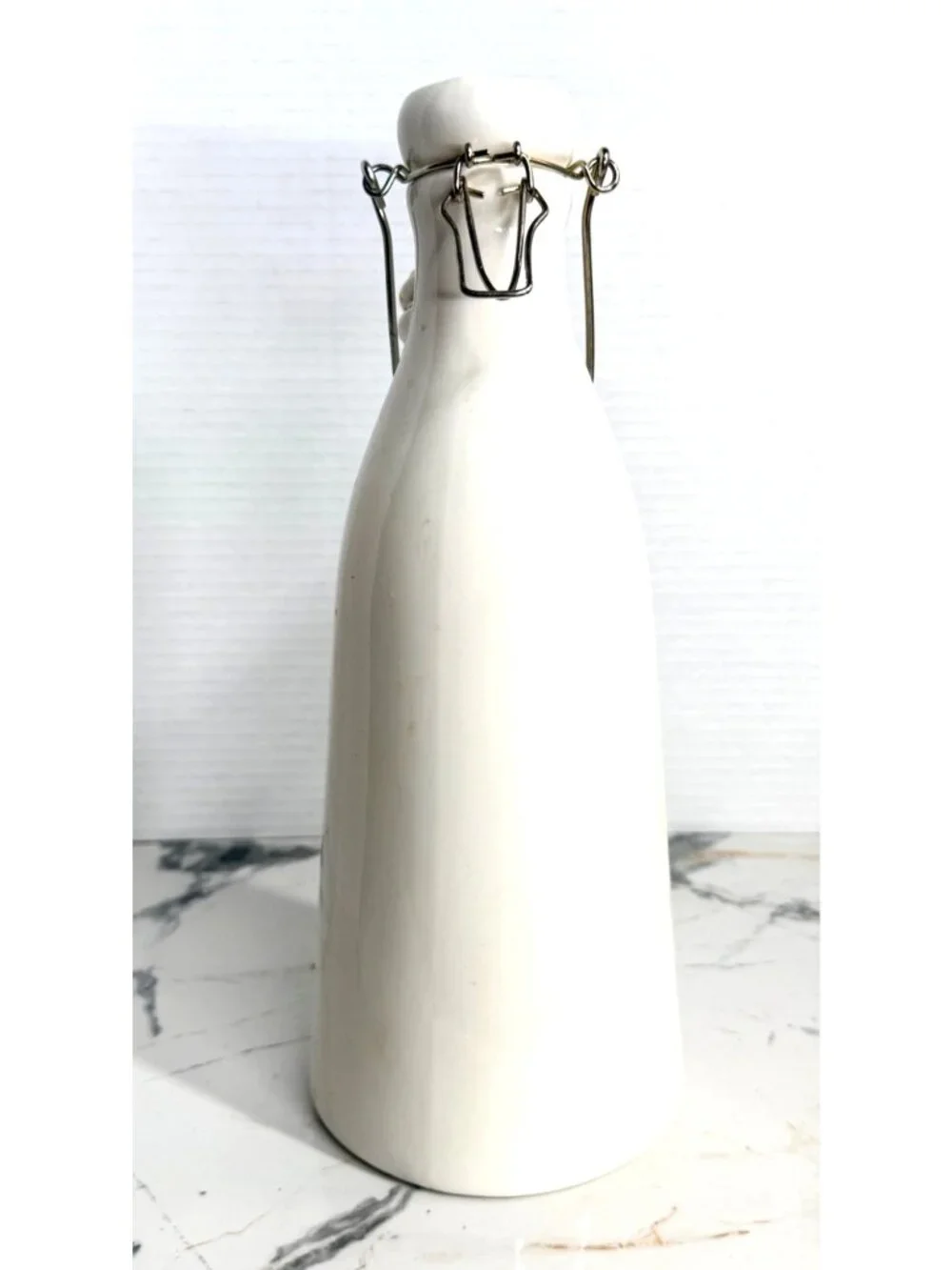 Vintage White Ceramic Milk Bottle Swing Top Wire Bale Lid Farmhouse Decor 12